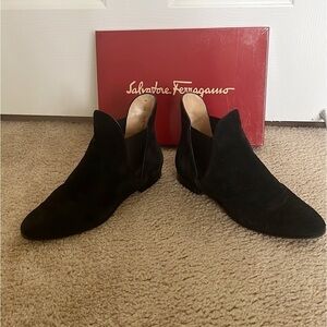 SALVATORE Ferragamo Tilia suede booties size 7.5 (gently worn)
